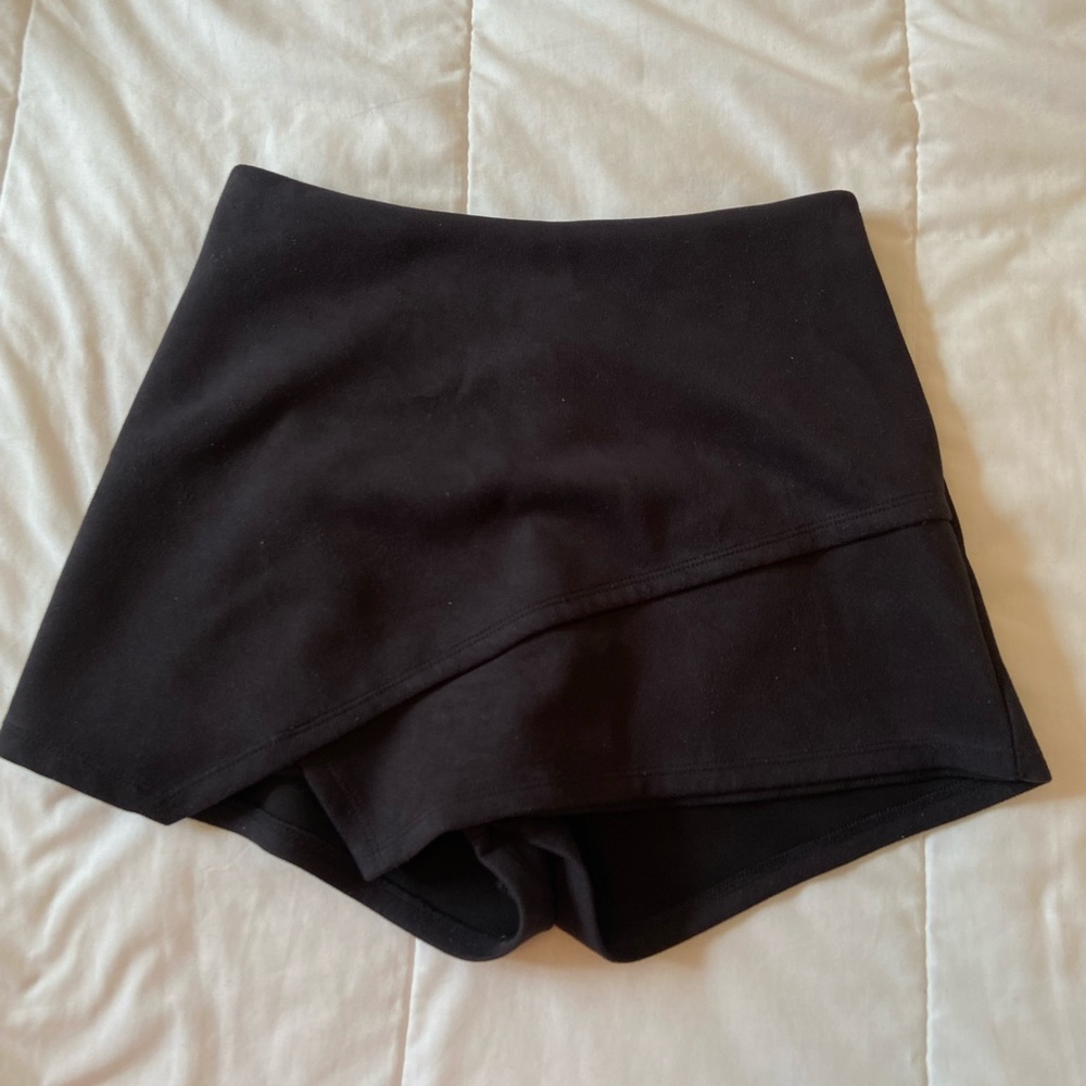 Black suede skirt, Solemio